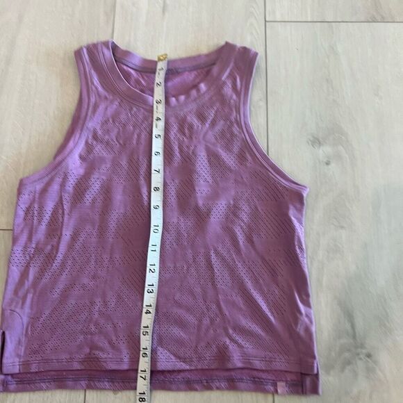 Lululemon women’s top size s Missing - Picture 2 of 6